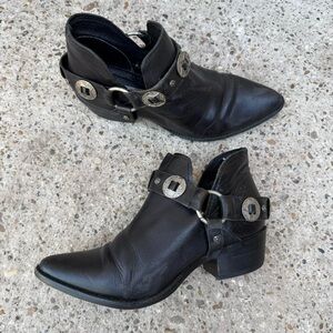 Steve Madden Black Leather Western Harness Ankle Boots